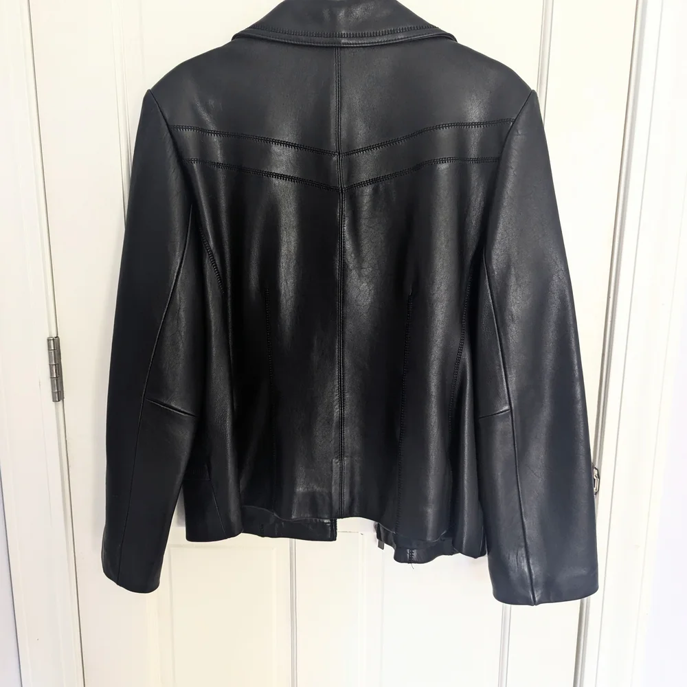 Anne Klein Black Leather Jacket with Classic Design - Picture 10 of 14